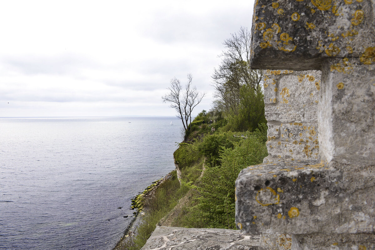 Seeblick von Stevns Klint auf der Insel Seeland in Dänemark. Aufnahme: 15. Mai 2021.