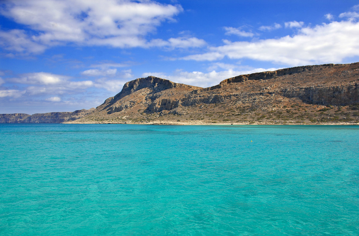 Smaragdgrünes Wasser in der Ballon Bucht von Kreta. Aufnahme: 20. Oktober 2016.