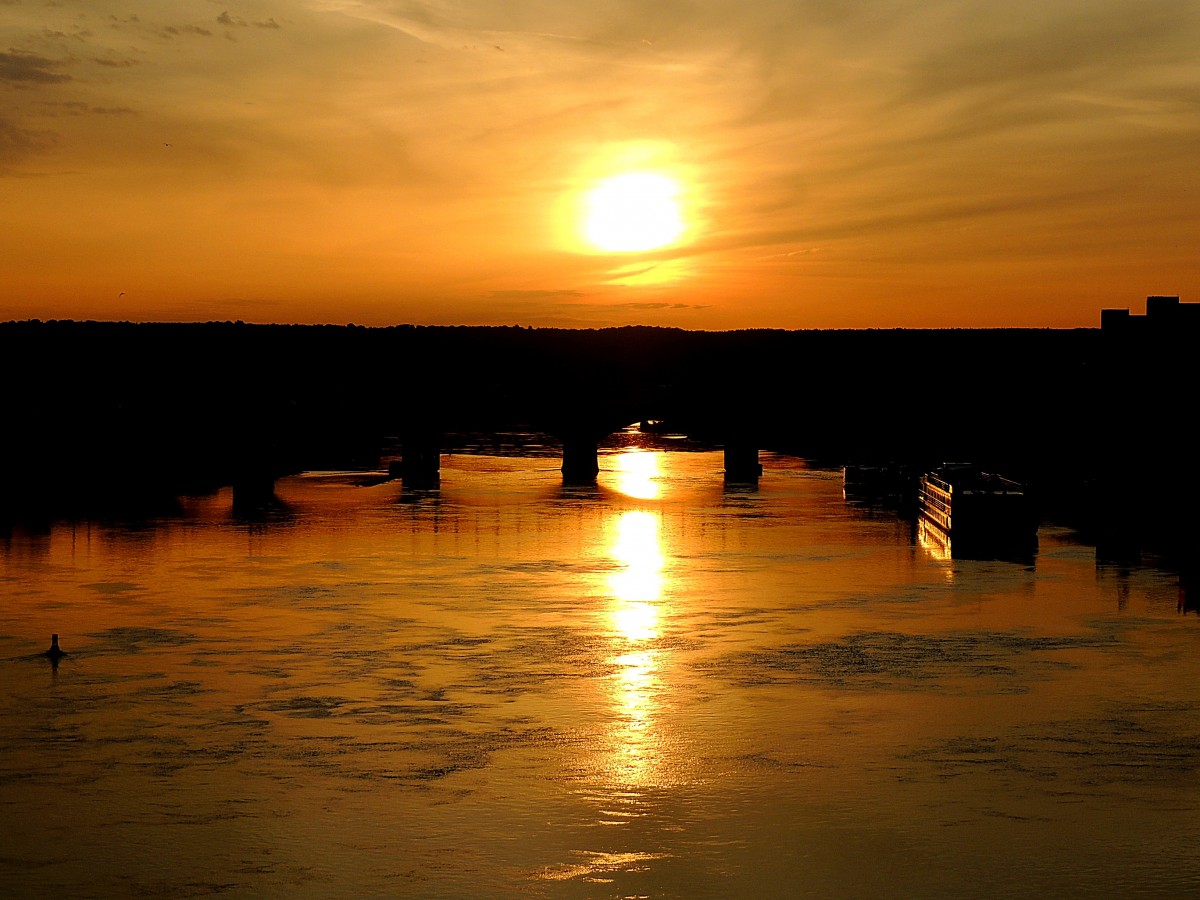 Sonnenaufgang an der Elbe bei Dresden; 140610