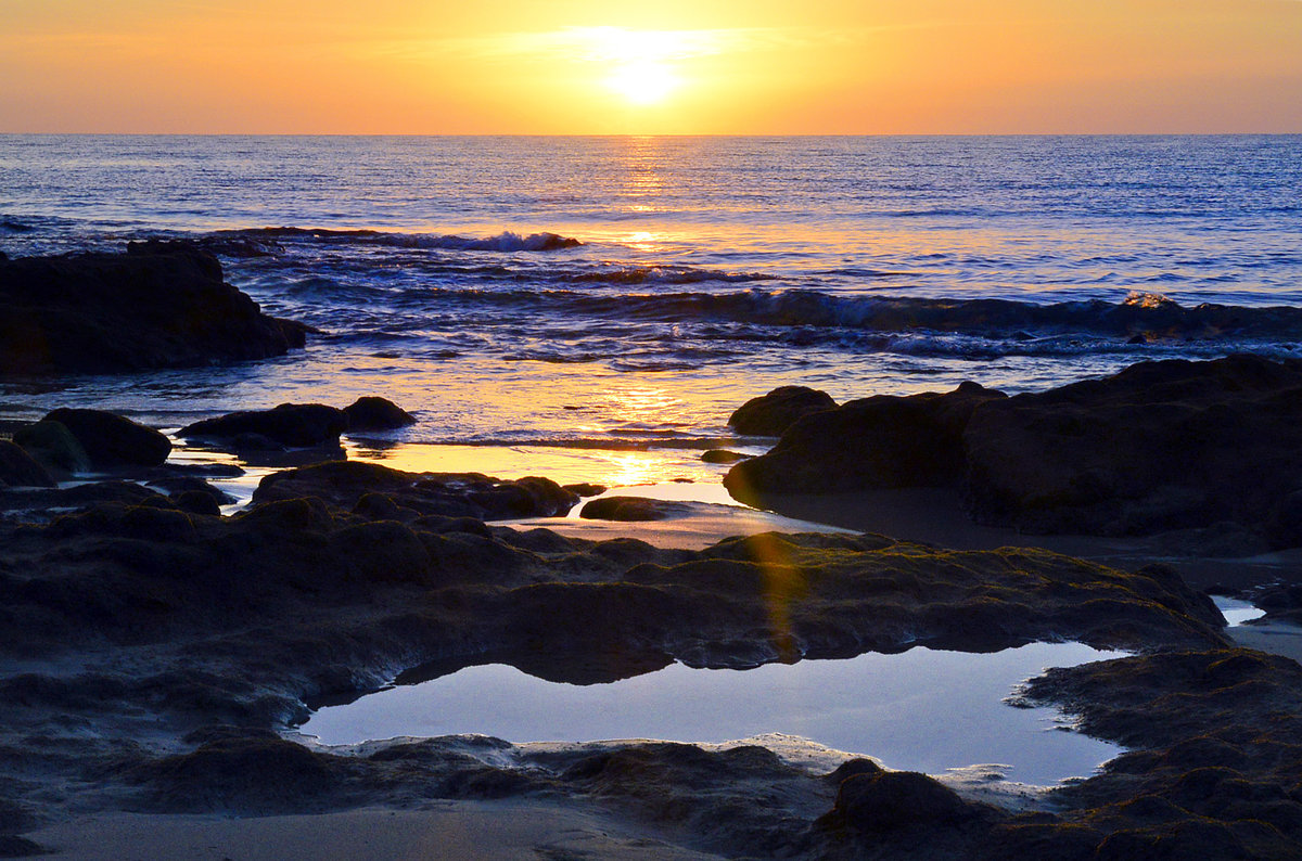Sonnenaufgang vor Costa Palma auf der Insel Fuerteventura in Spanien. Aufnahme: 19. Oktober 2017.