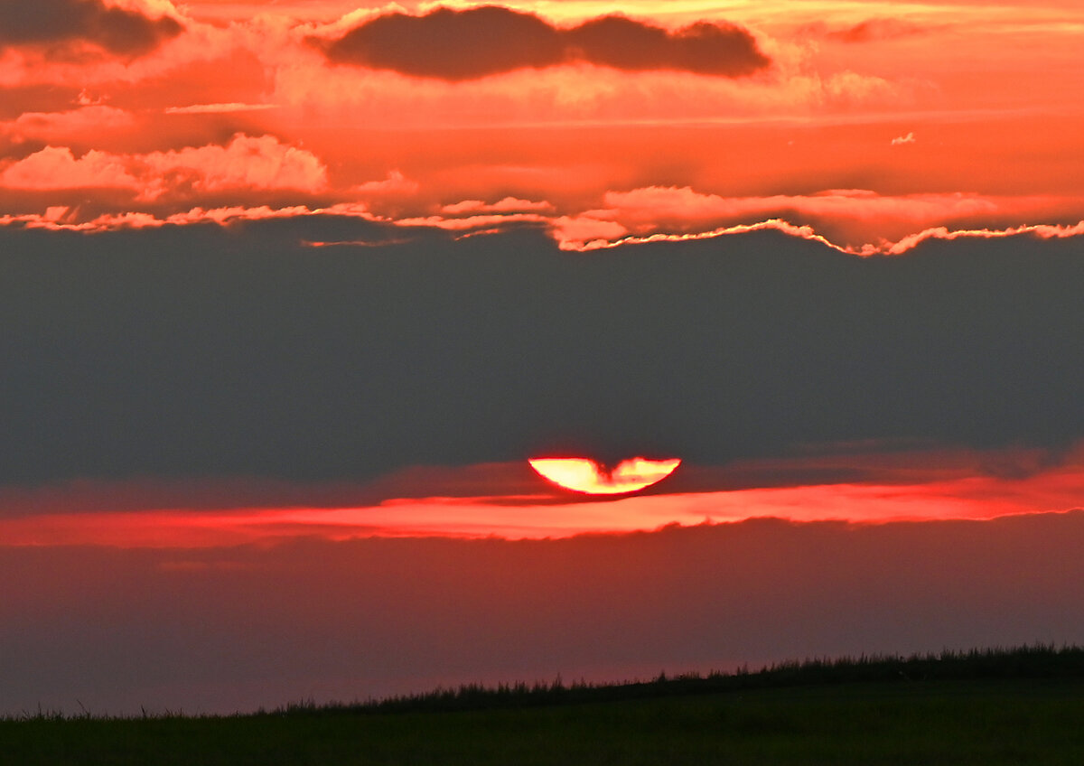 Sonnenuntergang über der Eifel bei Bad Münstereifel - 12.09.2021