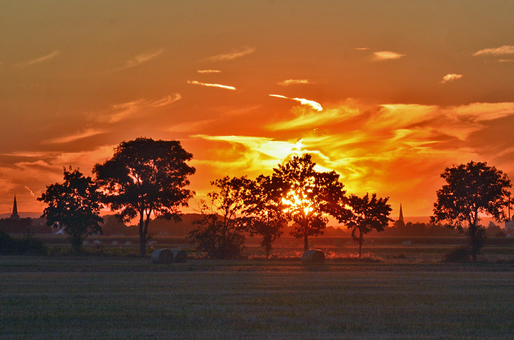 Sonnenuntergang über der Eifel bei Euskirchen - 24.08.2016