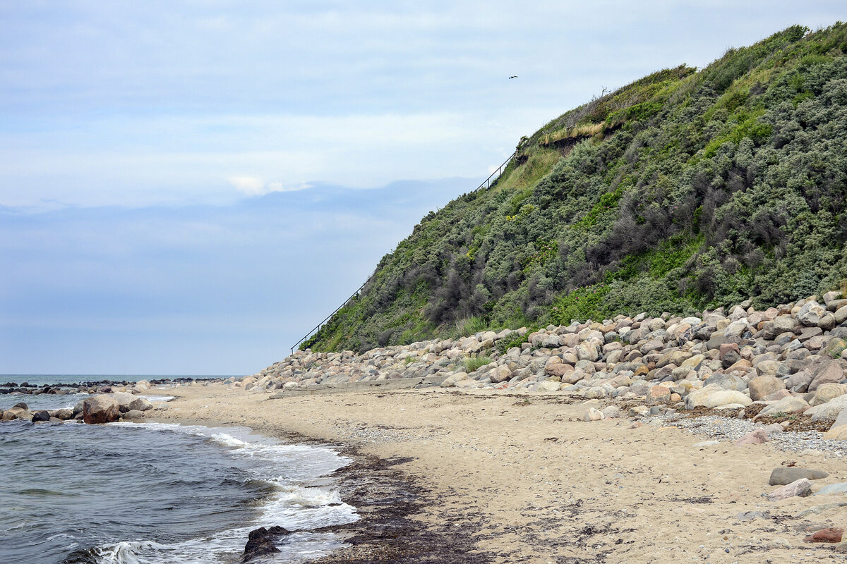 Steilküste vor Tisvildeleje auf Nordseeland. Aufnahme: 21. Juni 2023.