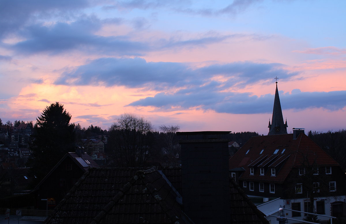 Stimmungsvoller Abendhimmel über Braunlage; Aufnahme vom 19.03.2023...