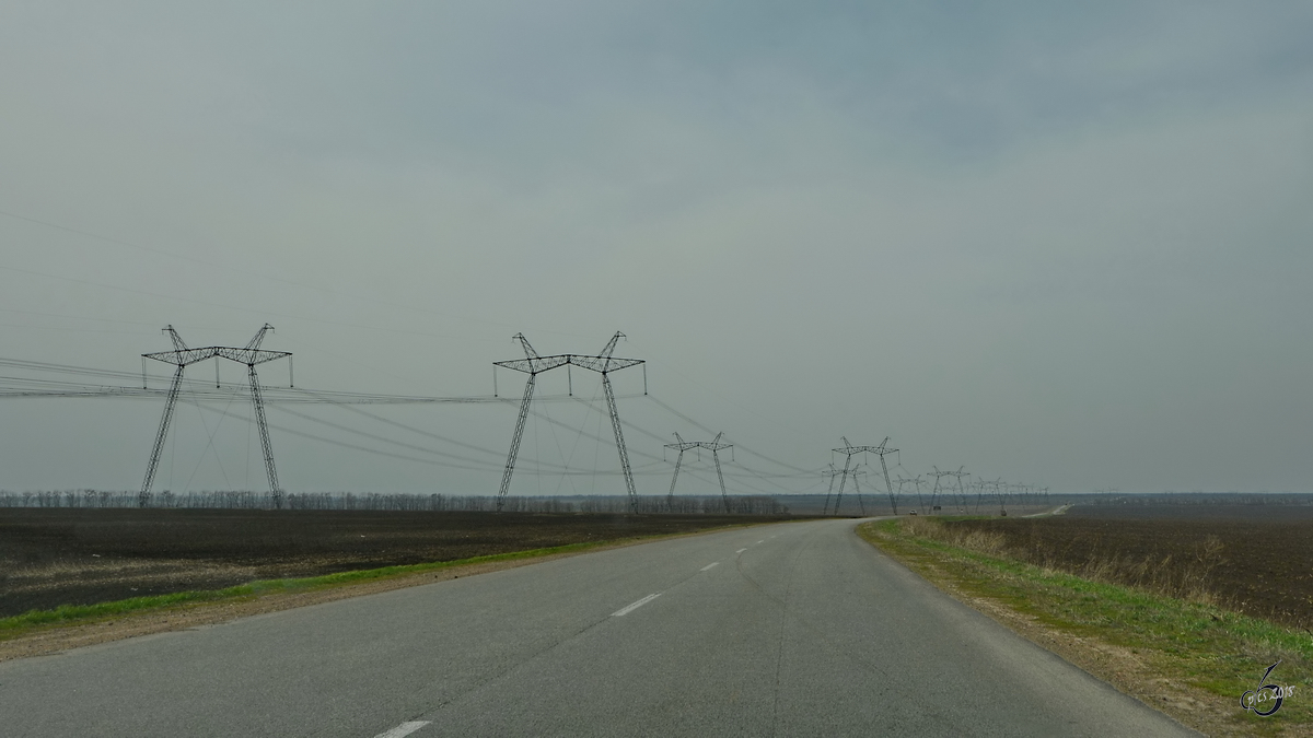 Unterwegs durch die unendlichen Weiten der Ukrainischen Landschaft. (April 2016)