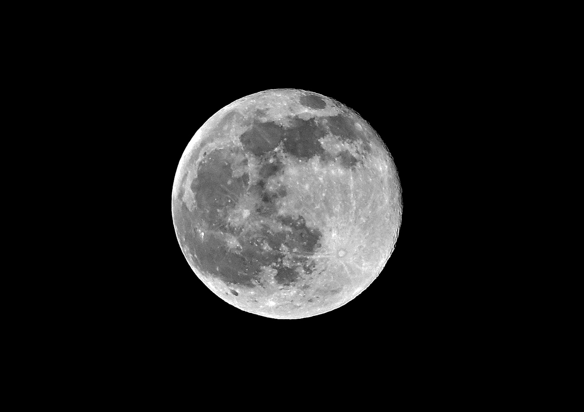 Vollmond über der Eifel am 18.03.2022