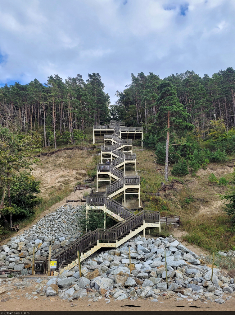 Vom Strand auf den Hügel: Im Nationalpark Wolin bei Międzyzdroje / Misdroy (PL) kann dieser Kliff bezwungen werden.

🕓 17.9.2025 | 14:30 Uhr