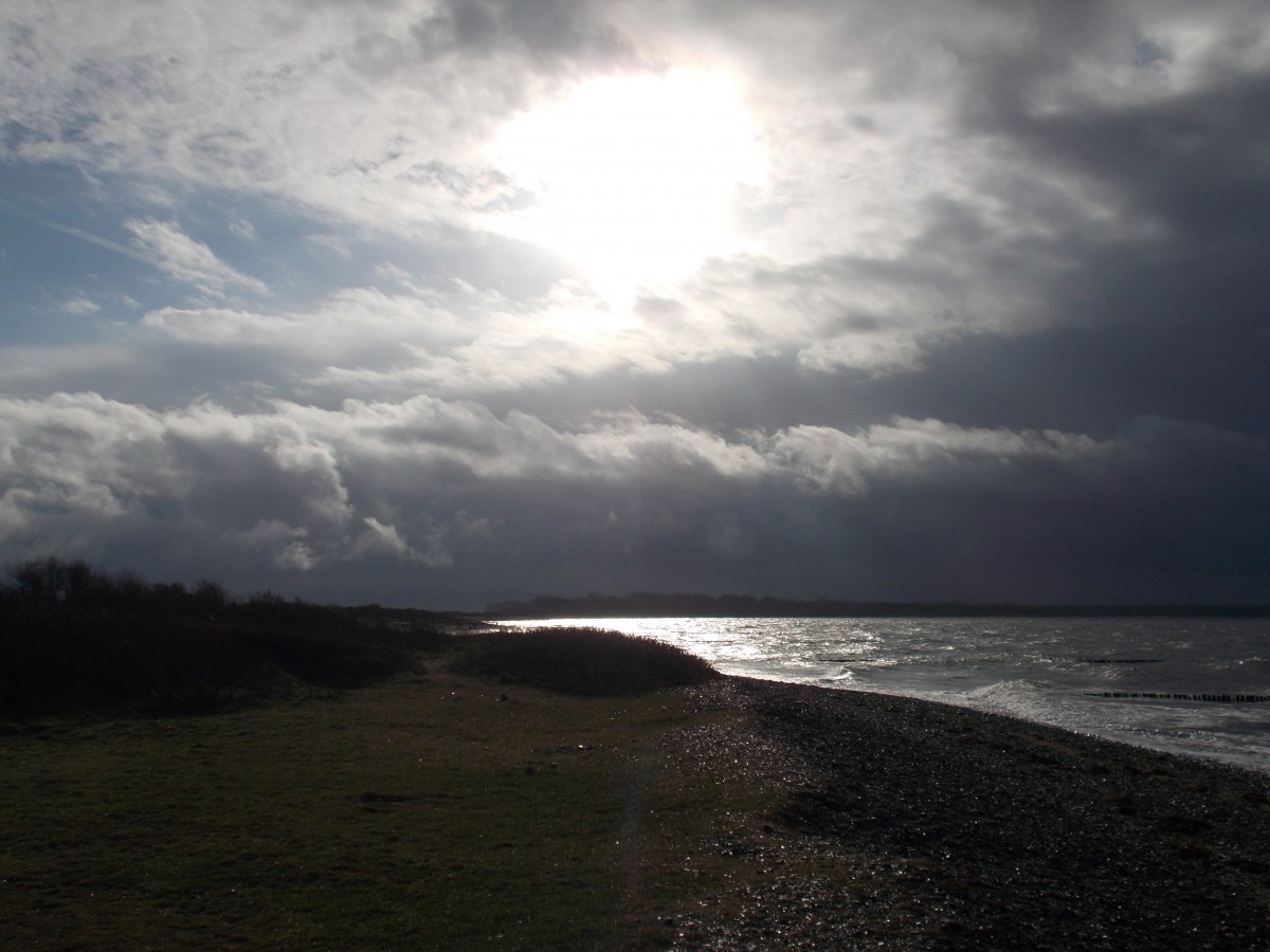 Vom Strand in Dranske aus,hat man einen Blick zur Halbinsel Bug.Aufgenommen am 02.Februar 2015.