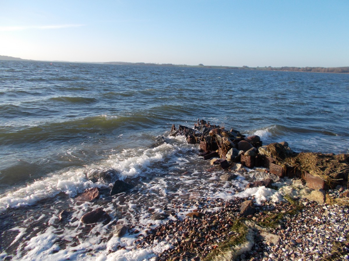 Wellengang am Strand von Neu Reddevitz am 17.Januar 2015.