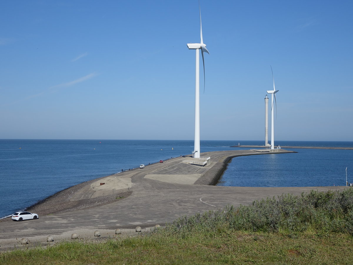 Windräder bei Roompot an der Oosterschelde (13.05.2016)