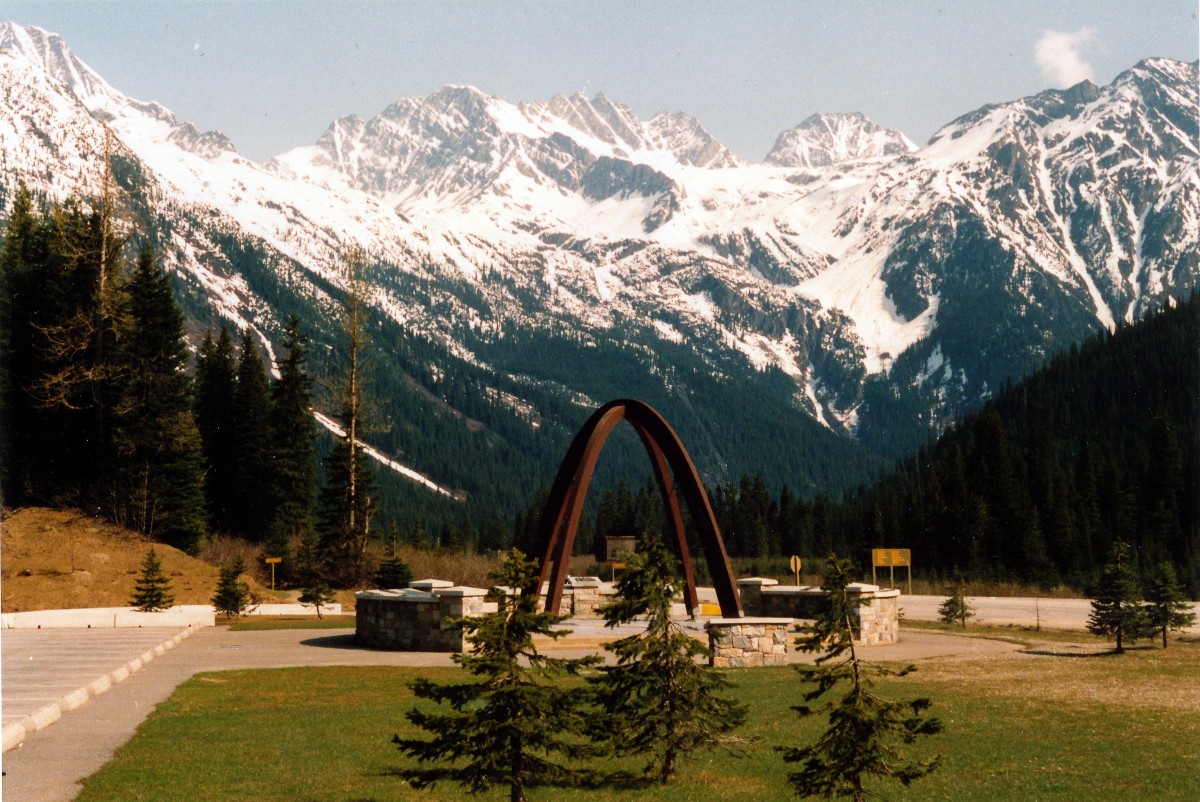 Yoho National Park am Trans-Canada Highway. Aufnahme: Mai 1987 (digitales Negativfoto).