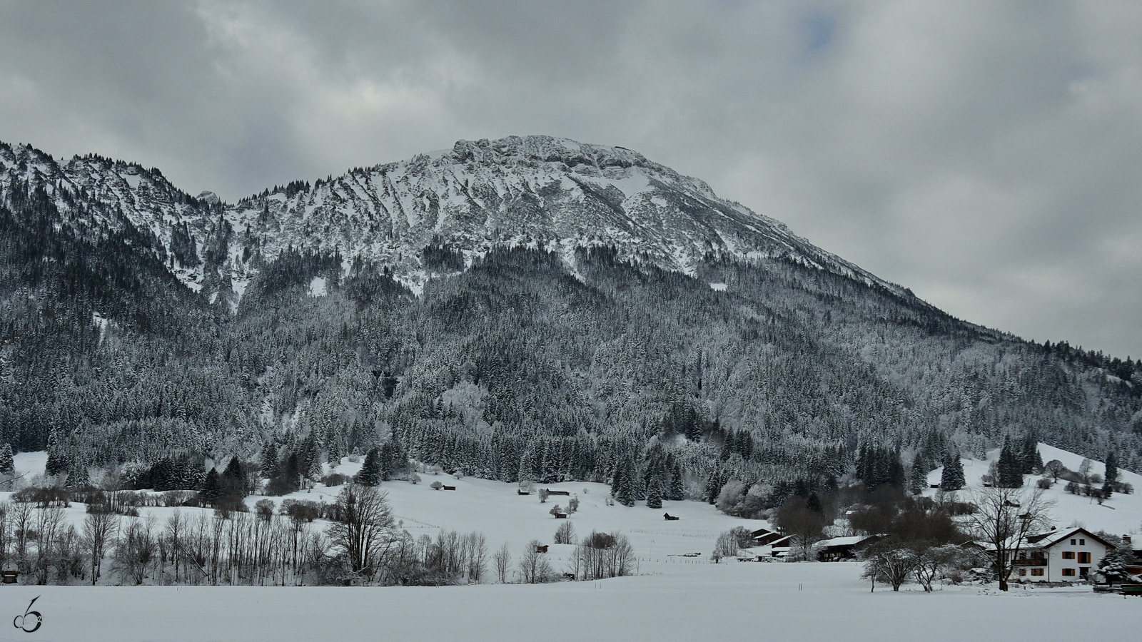 Das dürfte der 1838 Meter hohe Breitenberg sein. (Pfronten, November 2023)