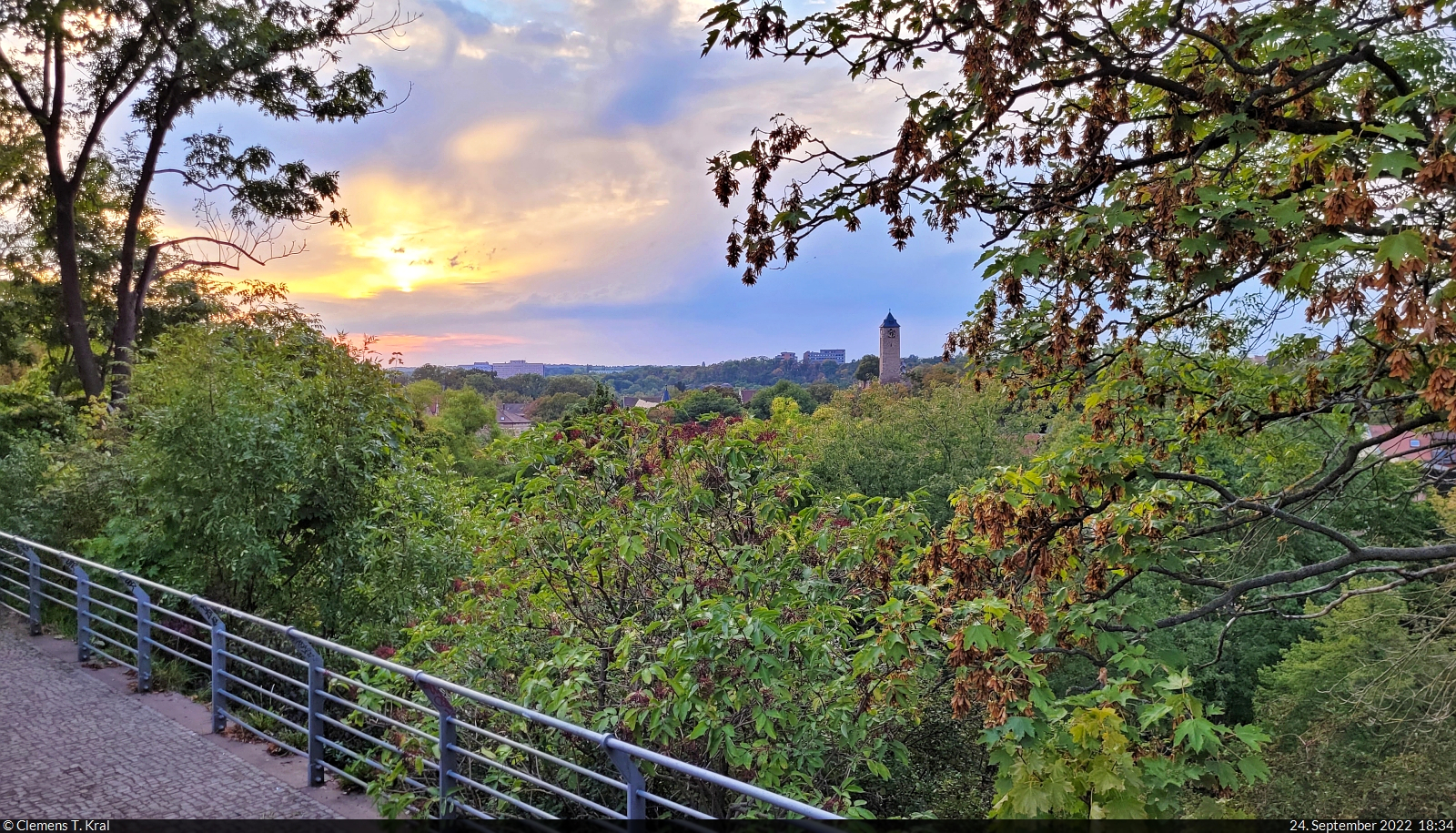 Der Giebichensteinblick in Halle (Saale) ist unweit von Reichardts Garten verortet. Von hier kann man, wie der Name schon sagt, den Turm der Burg Giebichenstein erkennen.

🕓 24.9.2022 | 18:34 Uhr