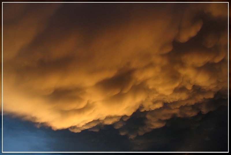 . Abendlicher Wolkenhimmel, 

22.6.2007 (J)