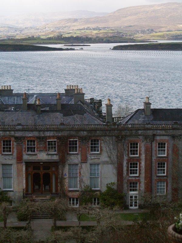 Alle Bilder in Bantry House entstanden im Mrz 2008. Wunderschn gelegen an der Bantry-Bucht, kann man hier auch bernachten.