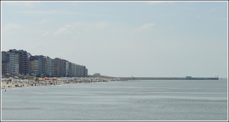 Am 10.04.09 sah der Strand in Blankenberge fast wie im Sommer aus. (Jeanny)