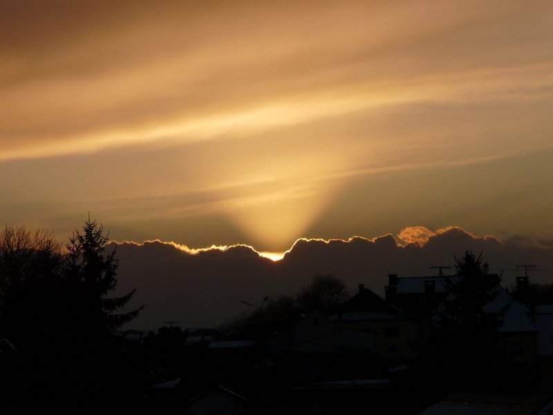 Am Abend des 04.03.08 waren am Himmel in Erpeldange/Wiltz (Luxemburg) schne Beobachtungen zu machen.