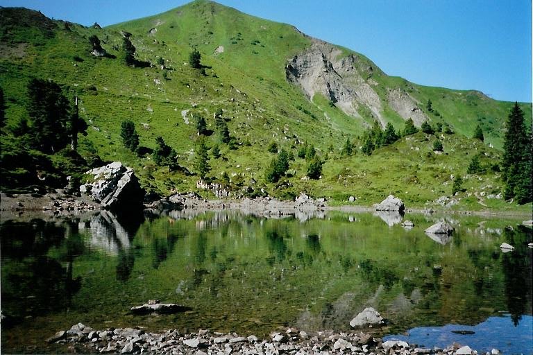 Am Elsigseeli auf der Elsigenalp, oberhalb Achseten bei Frutigen im Jahre 1992