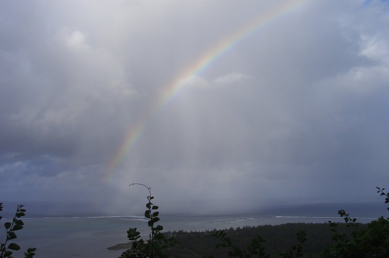 Beim Aufstieg auf den Le Morne Brabant zeigte sich dieser wunderschne Regenbogen. 18.4.2007