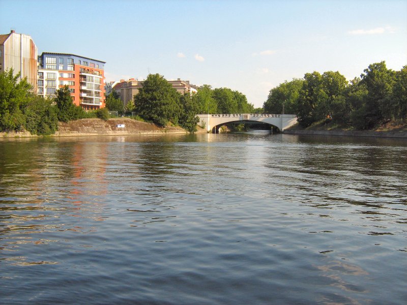 BERLIN, am Landwehrkanal. Juni 2007