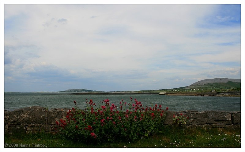 Blick auf die Ballyvaughan Bay, Irland County Clare.