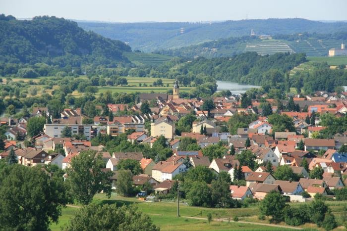 Blick auf Offenau vom Roten Turm in Bad Wimpfen; 05.07.2008