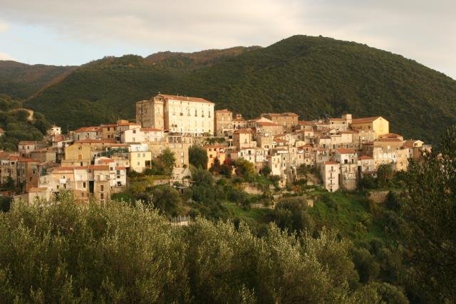 Blick auf Pisciotta Paese; 24.11.2007
