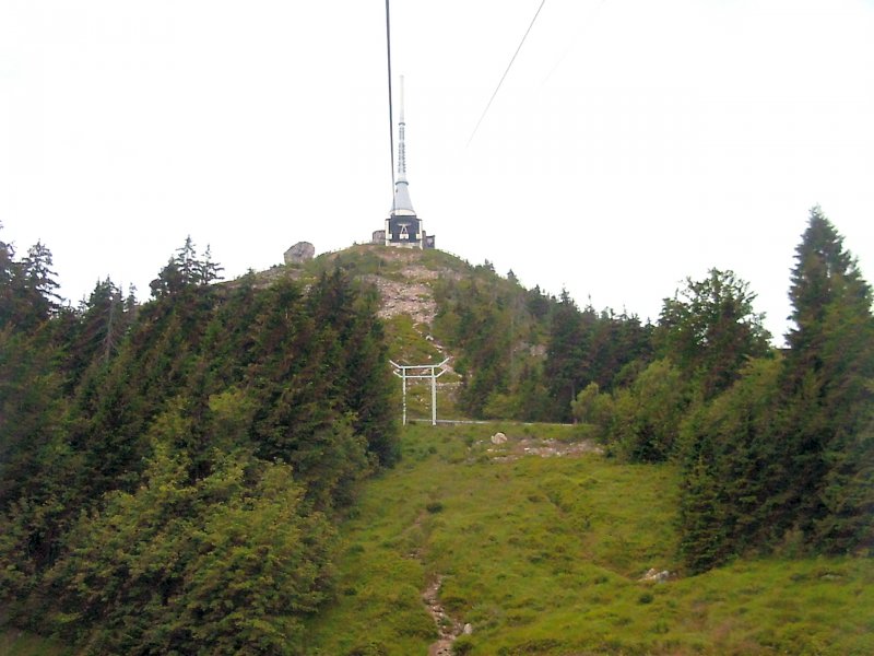 Blick aus der Seilbahn auf den Jeschken, Sommer 2004