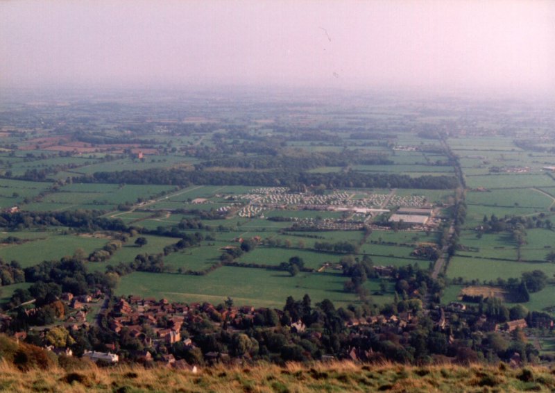 Blick von den Hgeln auf das Camping Gelnde von Malvern