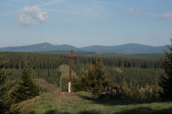 Blick vom Kapitelsberg zum Brockenmassiv; 03.05.2008