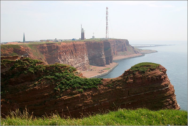 Blick vom Klippenrand nach Südosten. Im Vordergrund das Seliger Hörn. 

16.07.2007 (M)