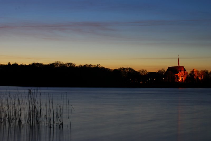 Bordesholmer See zur blauen Stunde.