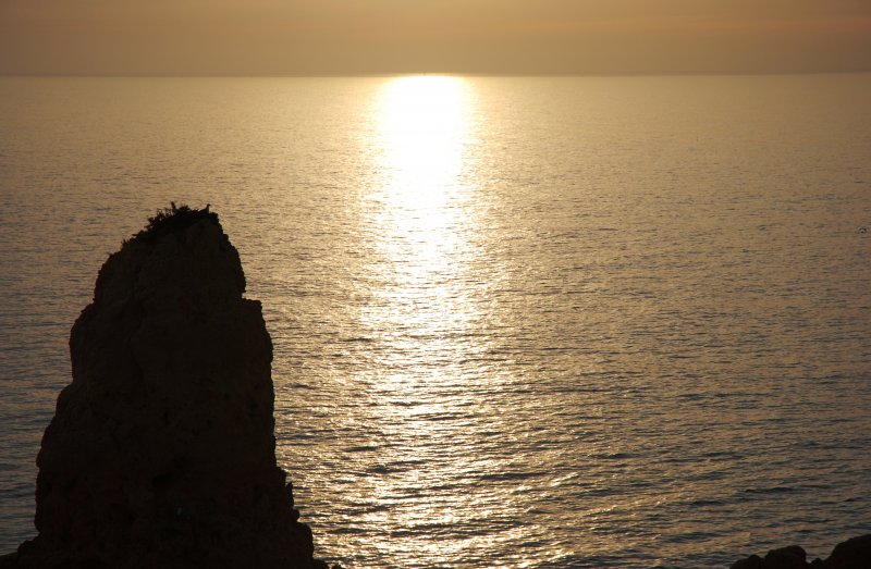 CARVOEIRO, 20.01.2007, Sonnenuntergang bei Algar Seco