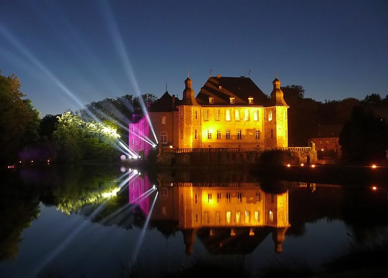 Das Schloss Dyck whrend der Illumina 2008. Das Foto stammt vom 14.09.2008