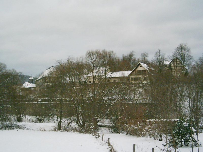Das  Schlo zu Breidenstein  im Wintermantel! Das Schlo liegt oberhalb der  Perf ,der lteste Teil ist aus dem 13.Jahrhundert!