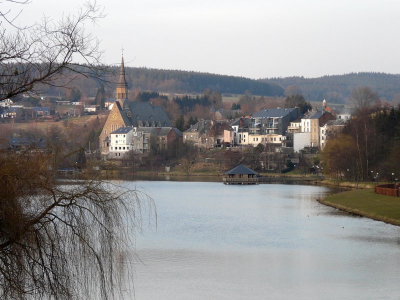 Der See von Vielsalm (Belgien) fotografiert an einem herrlichen Wintertag. 23.02.08