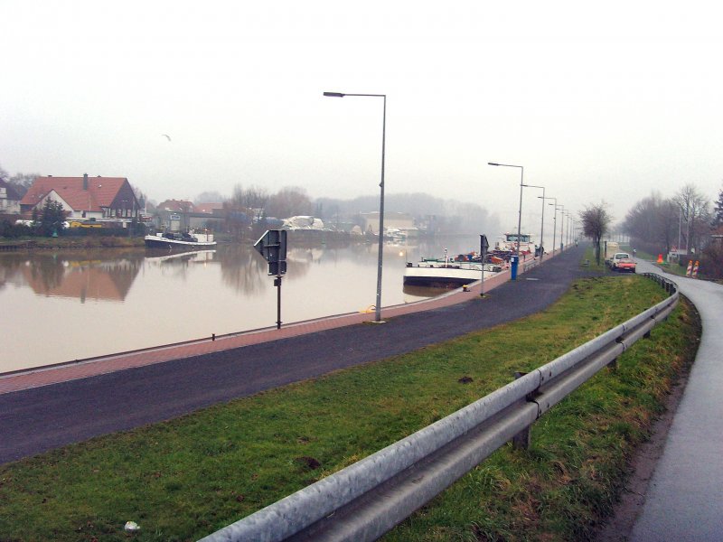 Dortmund-Ems-Kanal in Mnster/Westfalen. Trbes Dezemberwetter 2007