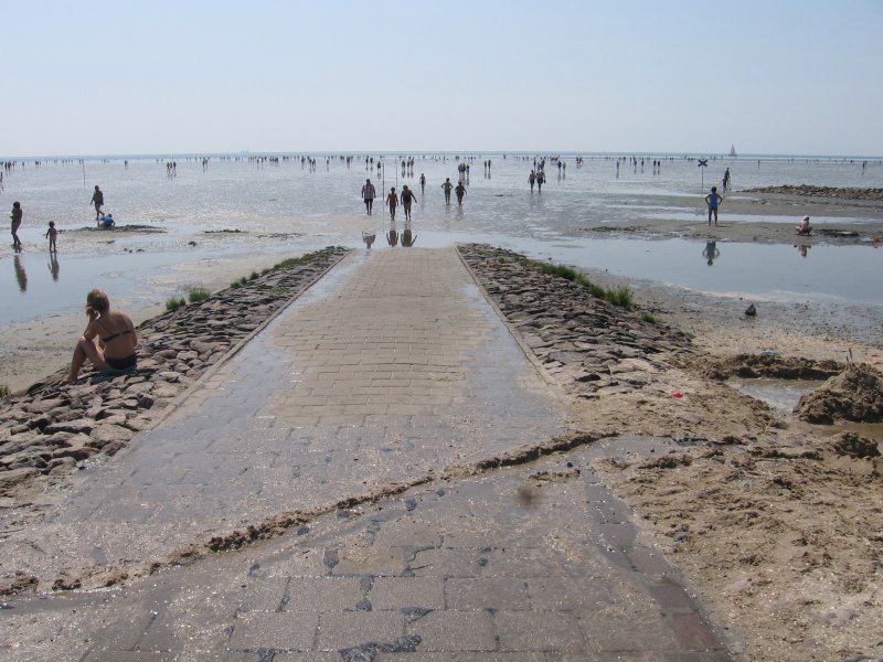 Ebbe am Nordseestrand von Bsum, Juli 2006