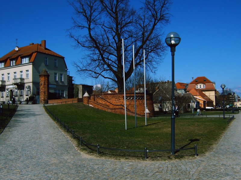 Ein Blick vom Ufer des Ruppiner Sees auf die Stadt Neuruppin.