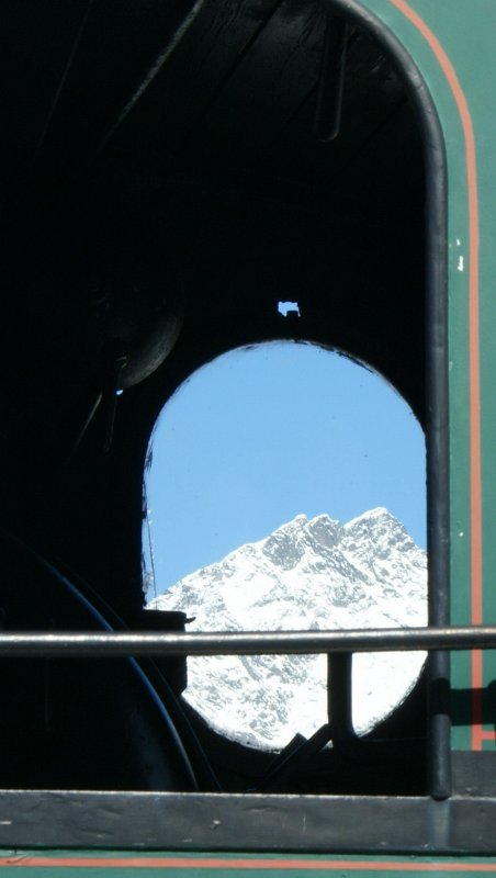 Ein (Durch-)Blick auf die Gifpel des Mont-Blanc Gebietes.
(12.03.2009)