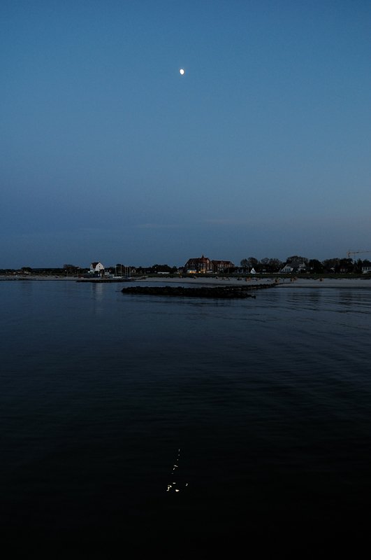 Ein ruhiger Abend im Mondlicht am Schnberger Strand im Sptsommer ´08