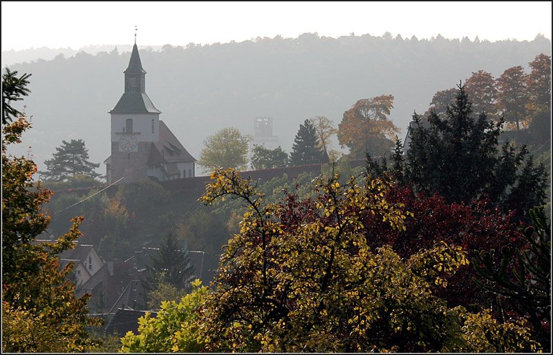 Eine Kirche im Stuttgarter Stadtteil Obertürkheim. 

11.10.2008 (M)