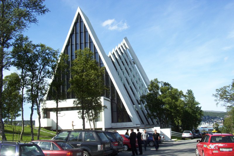 Eismeerkathedrale in Tromso am 05.08.2007
war leider wegen einer Hochzeit geschlossen.