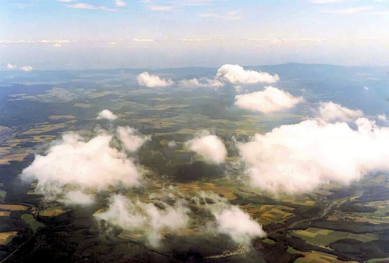 Flug über den Wolken und dem Schwarzwald - Ende der 80iger Jahre.