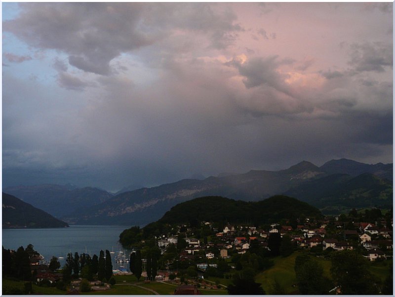 Gewitterstimmung in Spiez am 29.07.08. (Jeanny)