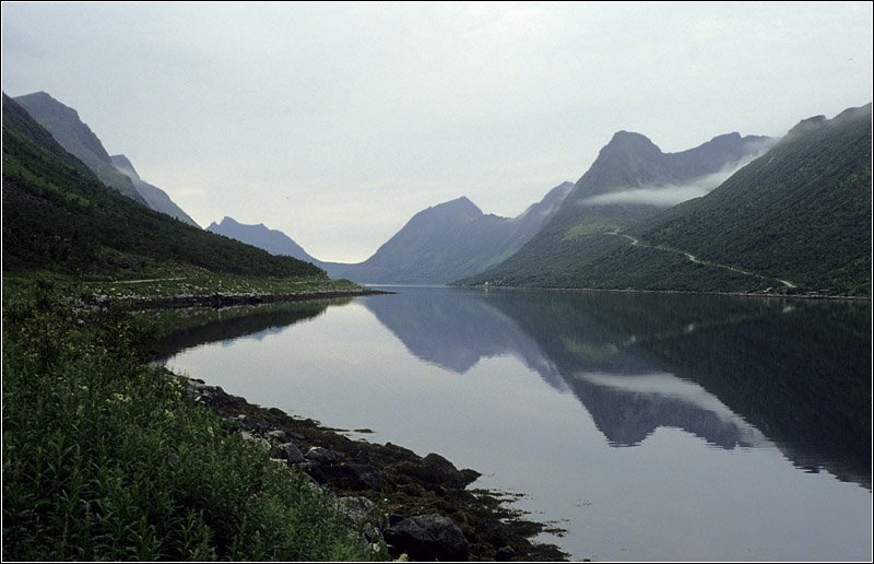 Gryllefjord auf der Insel Senja. Sommer 1991, Scan vom Dia (Matthias)