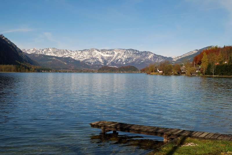 Hallsttter See im Salzkammergut mit Dachsteingebirge, bei Obersee (29.10.2007)