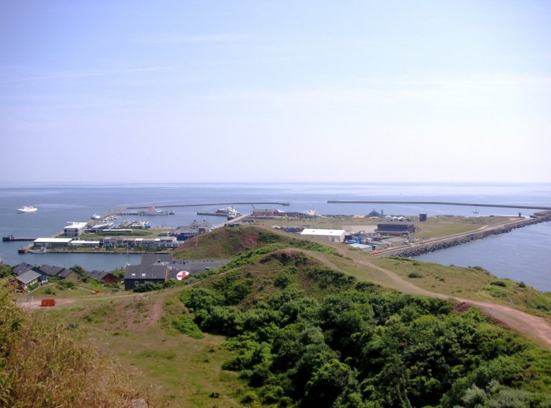 HELGOLAND, 13.07.2006, Blick auf den Hafen