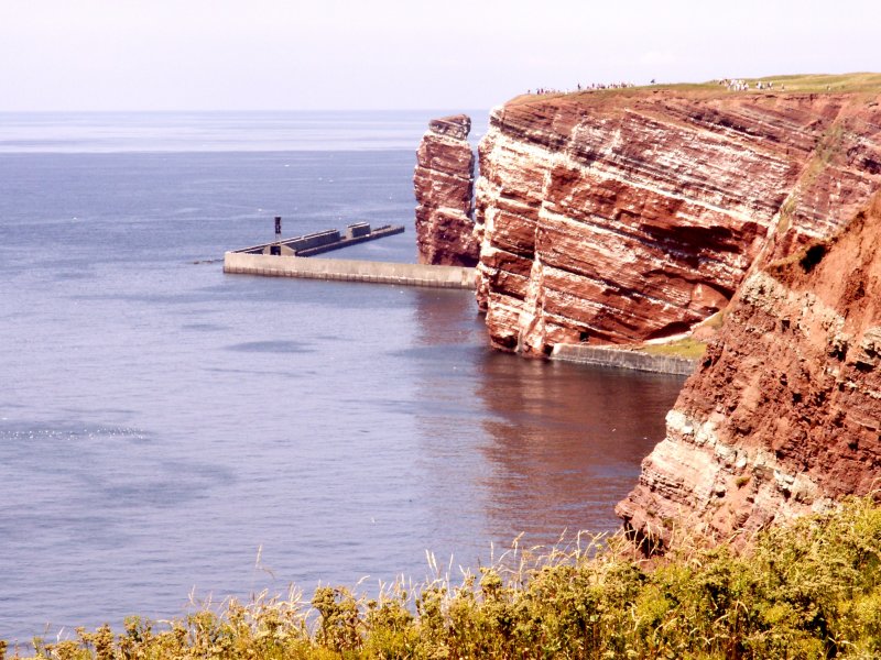 HELGOLAND, 13.07.2006, Blick auf die Lange Anna