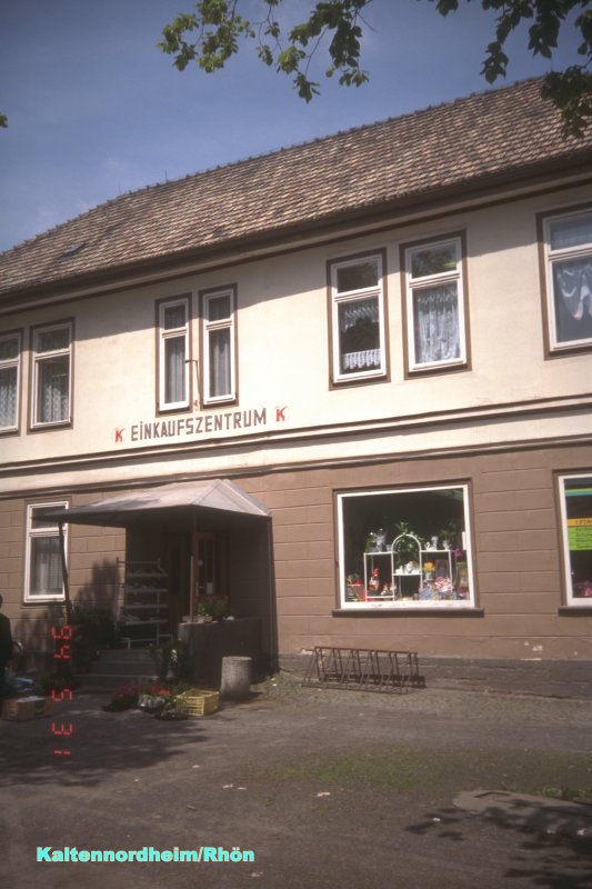Hier gab es noch ein Konsum-Einkaufszentrum, Kaltennordheom 1994